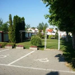 Piknik Wellness Hotel, Siófok - Medence/kert