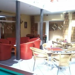 Wellness Hotel Katalin Gyenesdiás - Medence/kert