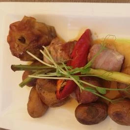 Mi A Kő, Köveskál - Étel/ital