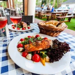 Trattoria Amici Siófok - Étel/ital