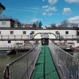 Westy Hajó Étterem & Pub, Győr - Külső kép