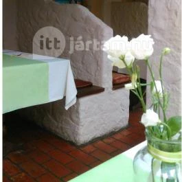 Tia Maria Panzió Győr - Vendéglátás