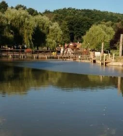 Sobri Jóska Kaland- és Élménypark Apartmanok