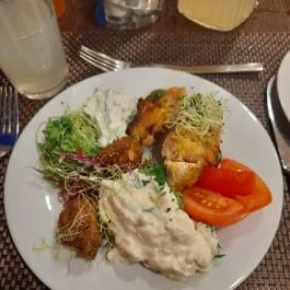 Abacus Business & Wellness Hotel, Herceghalom - Vendéglátás