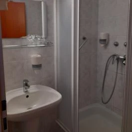 Hotel Panoráma Balatongyörök, Balatongyörök - Fürdőszoba