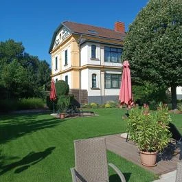 Elizabeth Hotel, Gyula - Medence/kert