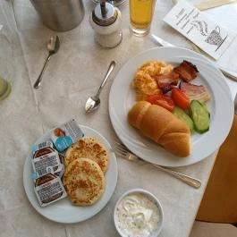 Elizabeth Hotel, Gyula - Vendéglátás