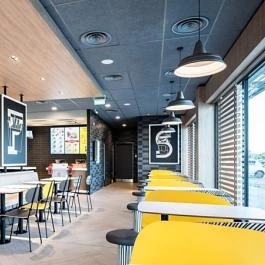 McDonald's - Monostorpályi út Debrecen - Belső