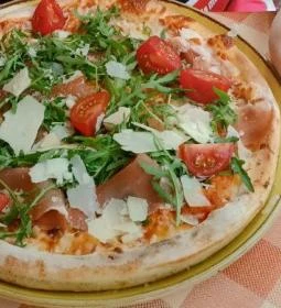 Stég Pizzéria & Étterem