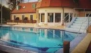 Zichy Park Hotel Bikács - Medence/kert