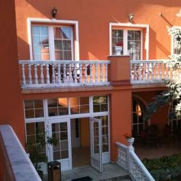 Hotel Bellevue, Esztergom - Külső kép