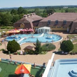 Gunaras Resort Spa Hotel Dombóvár - Medence/kert