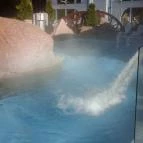 NaturMed Hotel Carbona Hévíz - Medence/kert