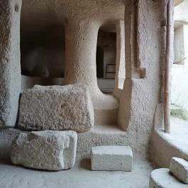 Noszvaji barlanglakások, Noszvaj - Belső