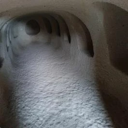 Noszvaji barlanglakások, Noszvaj - Belső