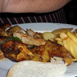 Gosztola Gyöngye-az erdő szállodája Gosztola - Vendéglátás