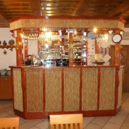 Mecsek Fogadó Étterme Kővágótöttös - Belső