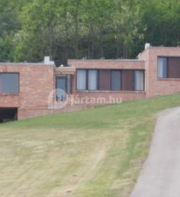 Ménes Vendégház (Ökopark Bükkösd)