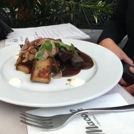 Macok Bisztró és Borbár, Eger - Étel/ital