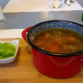 Sárga Borház Vendéglő, Mezőzombor - Étel/ital