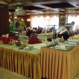 Hunguest Hotel Flóra Eger - Vendéglátás
