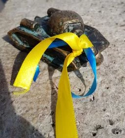 Kolodko: Szomorú tank miniszobra