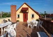 Nóra Vendégház Abádszalók