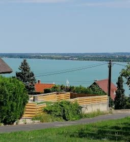 Víztükör Apartman