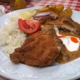 Csülök Csárda Esztergom - Étel/ital