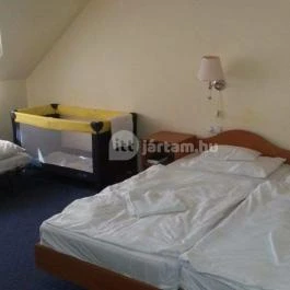 Zsanett Hotel Balatonkeresztúr - Szobák