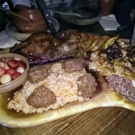 Castrum Boldua középkori étterem Boldogkőváralja - Étel/ital