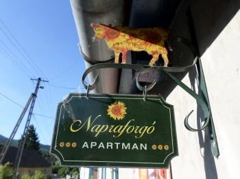 Napraforgó Apartmanház Dunapart Zebegény