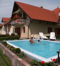 Familia Apartmanház 