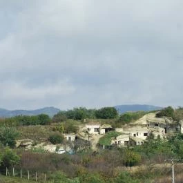 Noszvaji barlanglakások, Noszvaj - Környék