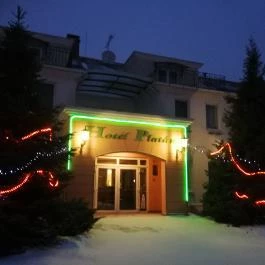 Hotel Platán étterme Debrecen - Külső kép