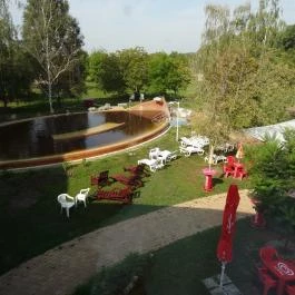 Termálhotel Martfű Martf? - Medence/kert