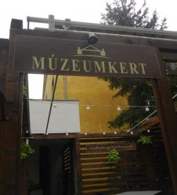 Múzeumkert Étterem