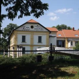 Elizabeth Hotel Gyula - Külső kép