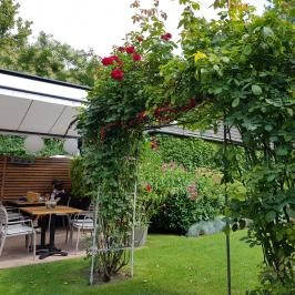 A Kert Bisztro, Budapest - Külső kép