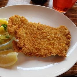 Vakvarjú Beach Bistro Budapest - Étel/ital