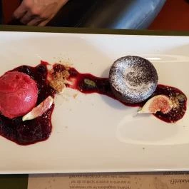 Vakvarjú Csónakház, Budapest - Étel/ital