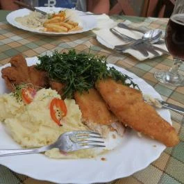 Fenyőgyöngye Vendéglő, Budapest - Étel/ital