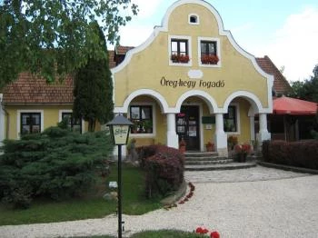 Öreghegy Fogadó étterme Szentbékkálla