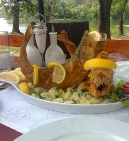 Hullámtér Vendéglő