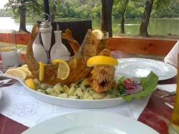 Hullámtér Vendéglő Mártély