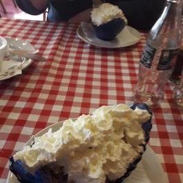 Legényfogó Kisvendéglő Eger - Étel/ital