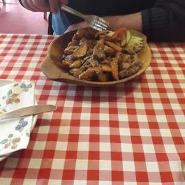 Legényfogó Kisvendéglő Eger - Étel/ital