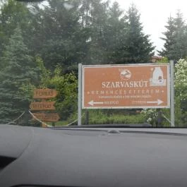 Hotel Szarvaskút Zirc - Környék