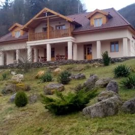 Aranybánya Panzió és Apartmanház , Telkibánya - Medence/kert