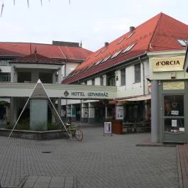 Hotel Udvarház, Kecskemét - Külső kép